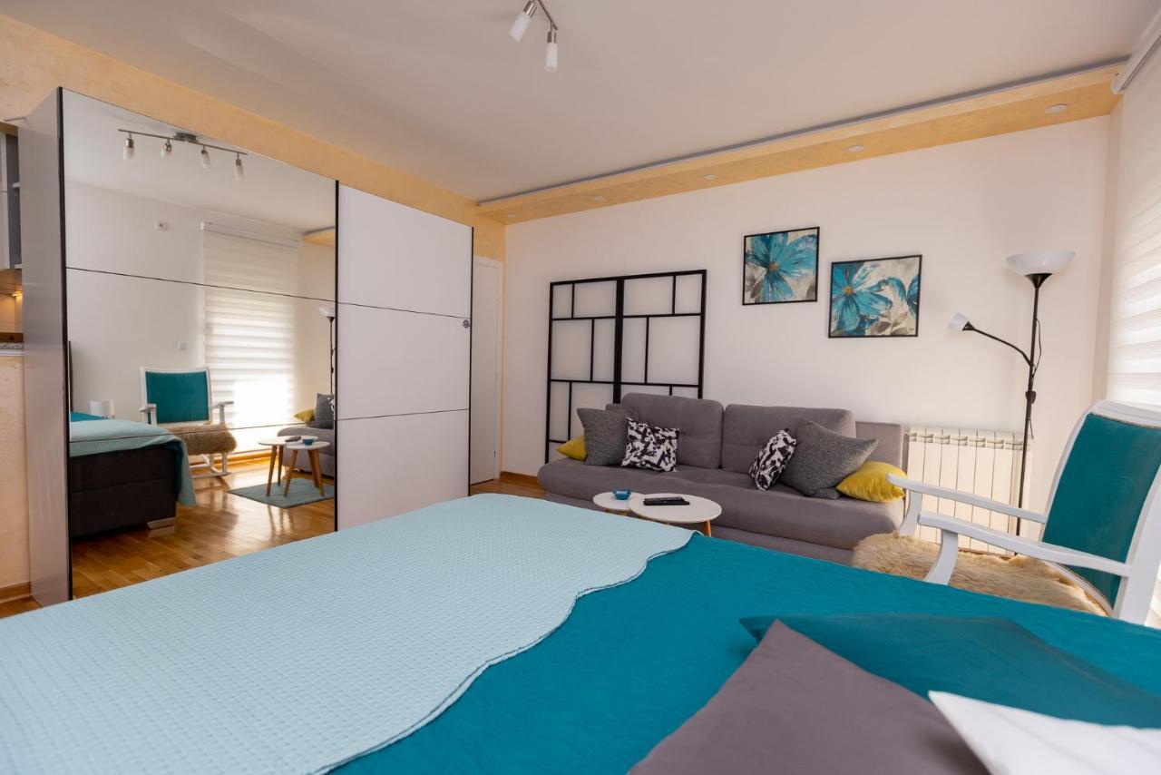 Apartment Self Check In 00-24 Mm เบลเกรด ภายนอก รูปภาพ